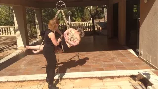 Fetisch Omi steht auf knallhartes Bondage