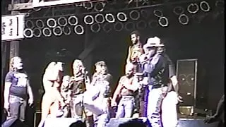 Sexy biker bitches shows off toned bodies