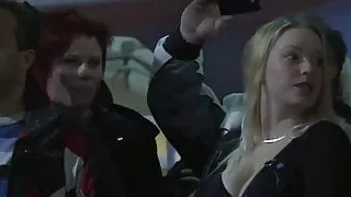 Horny blonde dildos her pussy at the sex show