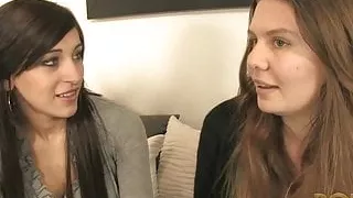 Victoria Delice a une gorge profonde