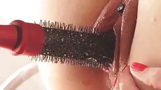 Queensnake.com - Hairbrush