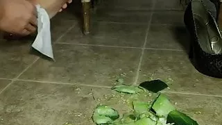 Serena With Her Messy Feed