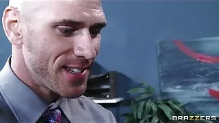 Heiße Sekretärin tut ALLES für eine Gehaltserhöhung