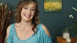 Mature Milf Cindi strips down her clothes!