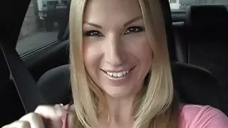 Carol Goldnerova talks