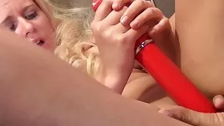 Kelly takes a squirt