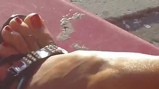 Relaxing feet on 5inch heels