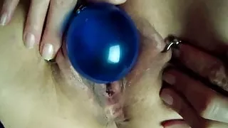 BALLOON pumping pussy
