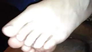 Natural Toes Footjob