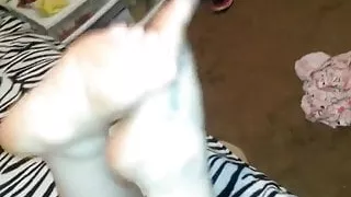 Stephanies erstes Mal Füße und Sohlen