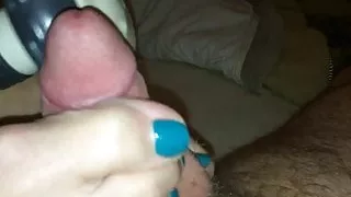 wife's blue toes footjob