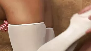 I want you to suck on my toes so bad