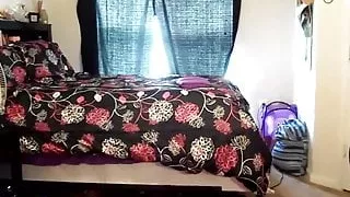 Shaking little bottom