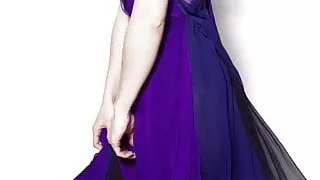 Emilia Clarke jerk off challenge