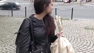 Picked up babe on her knees swallows cum