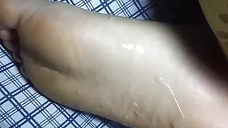 Cumming on gf's soles as she in bed