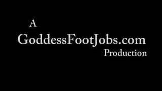 Sekretärin gibt Boss eine Gehaltserhöhung - Footjob - Fußfetisch