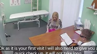 FakeHospital horny doctor gives sexy slim blonde orgasms