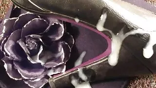 cum on girlfriend  shoes and bag