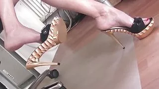 Sexy Girls In Sexy Heels 30