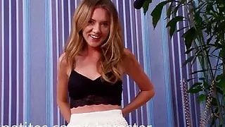 Alison Faye takes the Hitachi to her pussy