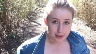 Sexy curvy babe takes it in the ass