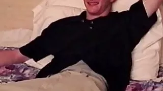 Straight Jock Amateur erhält Rimjob und Blowjob