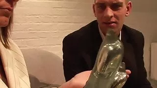Autsch!! Der Dildo Deal mit Niki