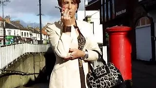 Mandy Smoking Pink Holder In Public