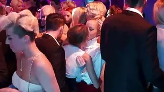 Bi club babes having public sex orgy