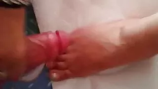 Rastplatzhure geil auf die Fuesse gespritzt cumshot on feet