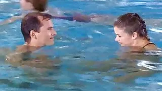 Anke Engelke im Badeanzug