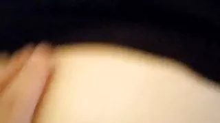 La dolce gatta fa le fusa al mio cazzo