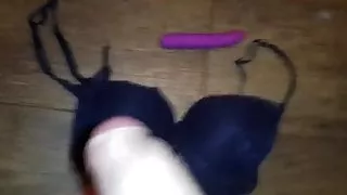 Cum on bra