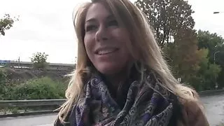 Public euro amateur gets cumshot after bj