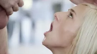 TUSHY Heiße Sekretärin Kate England bekommt Anal vom Kunden