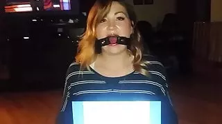 Sammie Louisburg holds the computer 4 me while I jerk.off