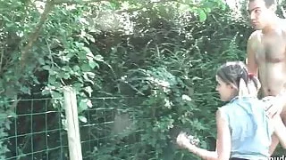 Amateur young french slut sucks in 3way outdoor