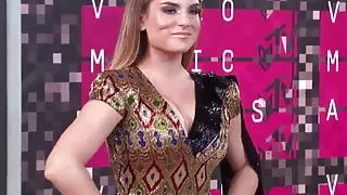 JoJo Levesque Smoking Hot At MT V Awards