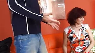 Linda verfuehrt den Freund ihrer nicht tochter