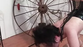 Cochonne francaise grave corrigee et defoncee