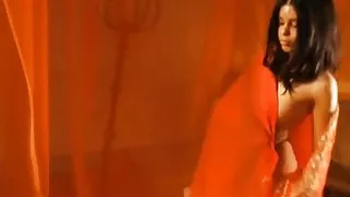 Bollywood Princess Have a Teasing Look