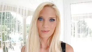 Asstraffic Candee Licious gets her ass fucked to finish with