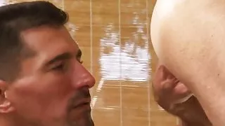 Long schlong cums on bear