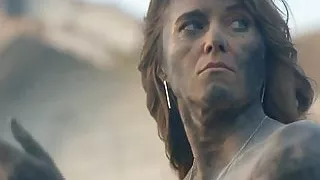 Lucy Lawless - Ash vs. Evil Dead s1e07