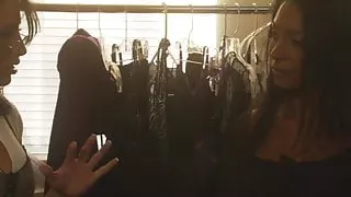 De got her lesbian partner get her pussy wet and drink the dripping juice