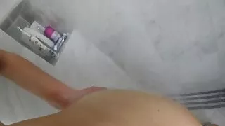 Gorgeous blonde Alix showers off her perfect body