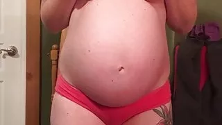 37 weeks jiggling