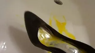 play with her High heels during her holidays (part 2)