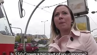 Pulled eurobabe jizzed in mouth outdoors